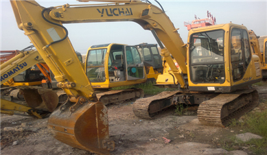 ما هي الاختلافات بين Backhoe و Loader والحفر؟