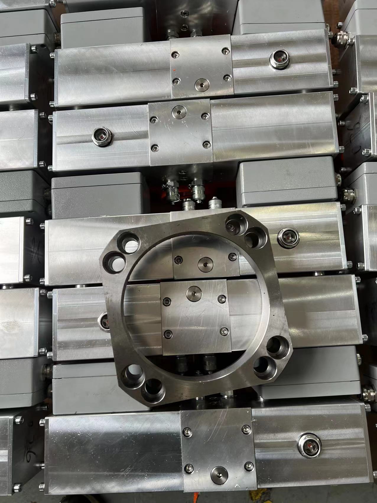 QT600-3 QT600-3 Spheroidal Cast Iiron cnc قطع غيار ماكينات صب الرمل